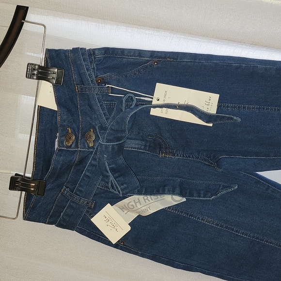 Vince Blue New York High Rise Skinny Junior Jeans Size 1 - Picture 4 of 5